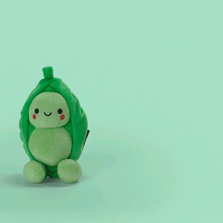 Hallmark Better Together Peas And Carrot Magnetic Plush, 4.5" - Image 2