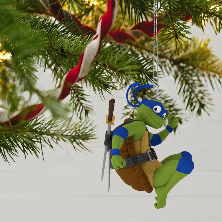 Hallmark Teenage Mutant Ninja Turtles: Mutant Mayhem Leonardo Ornament - Image 2