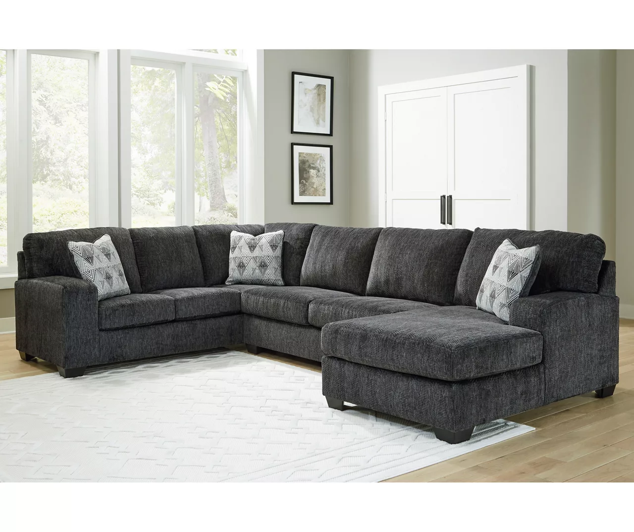 Broyhill Hollyview Shadow 3-Piece Sectional - Image 2